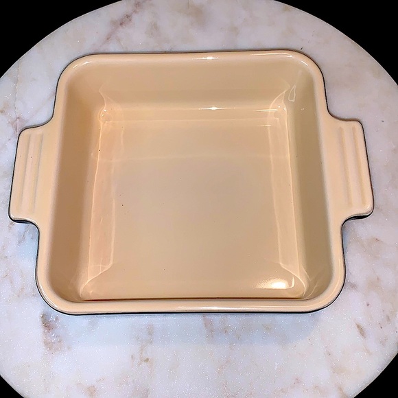 LE CREUSET POTERIE BLACK BAKING DISH STONEWARE 14 CM NEW - Picture 3 of 4